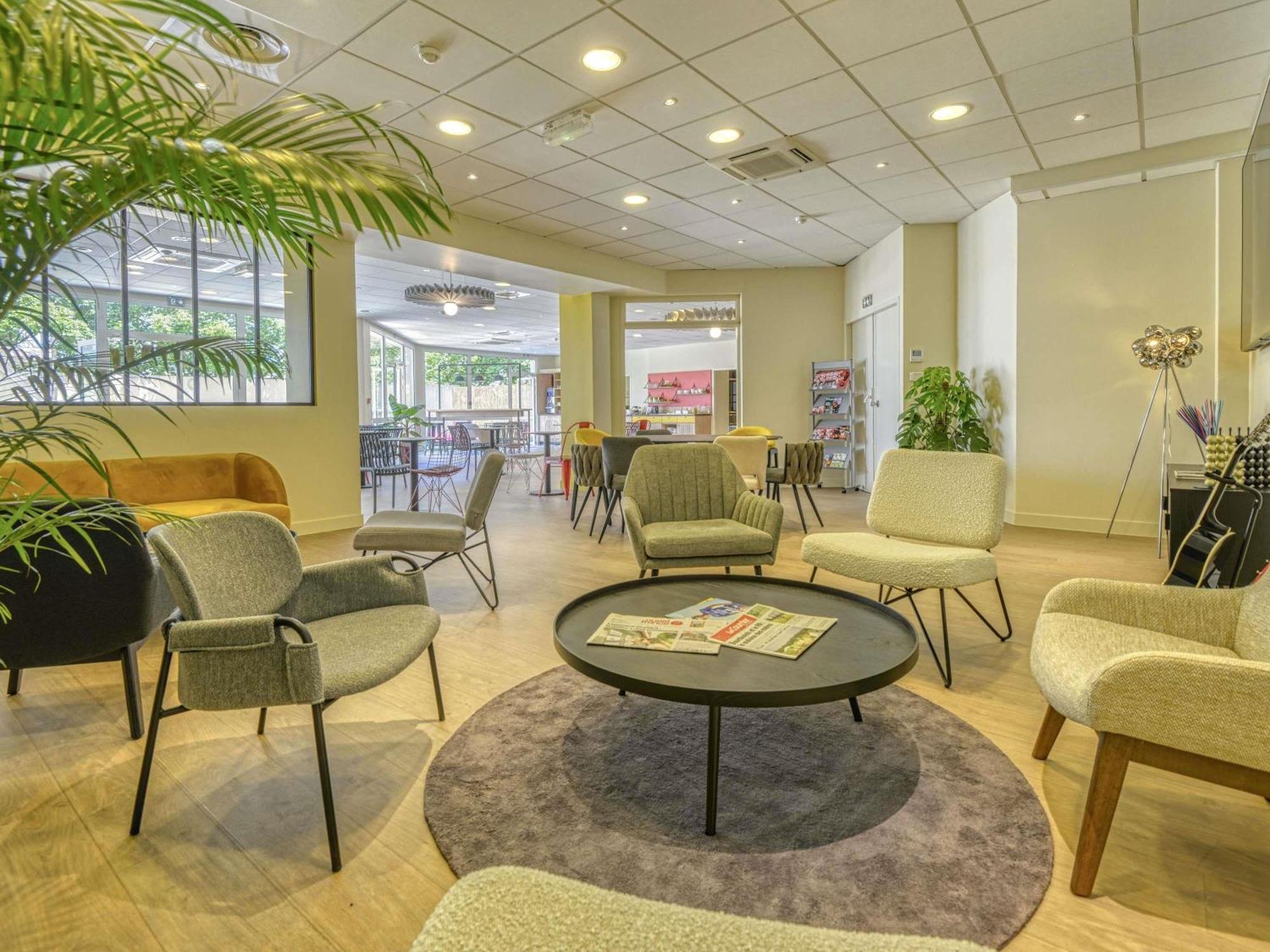 Hotel Ibis Cholet Exterior foto